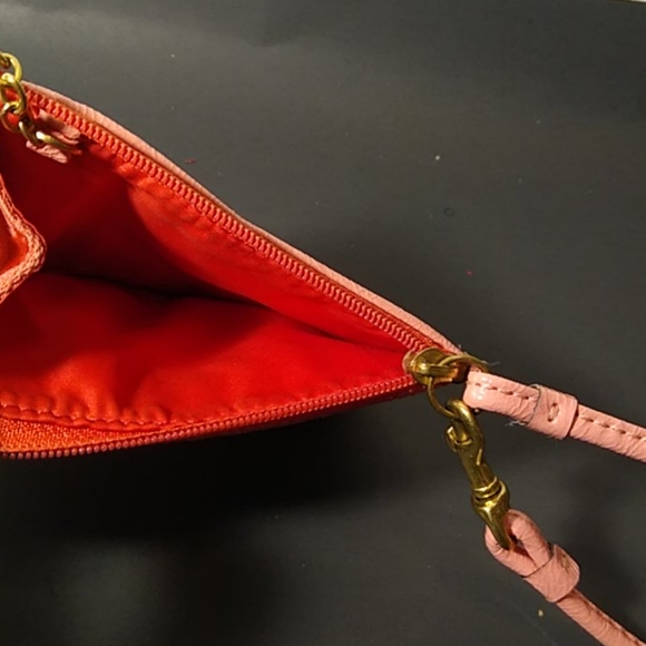 Coach - Picture 3 of 4